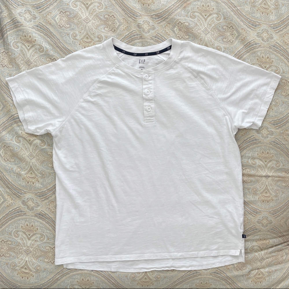 GAP White Henley Short Sleeve Shirt